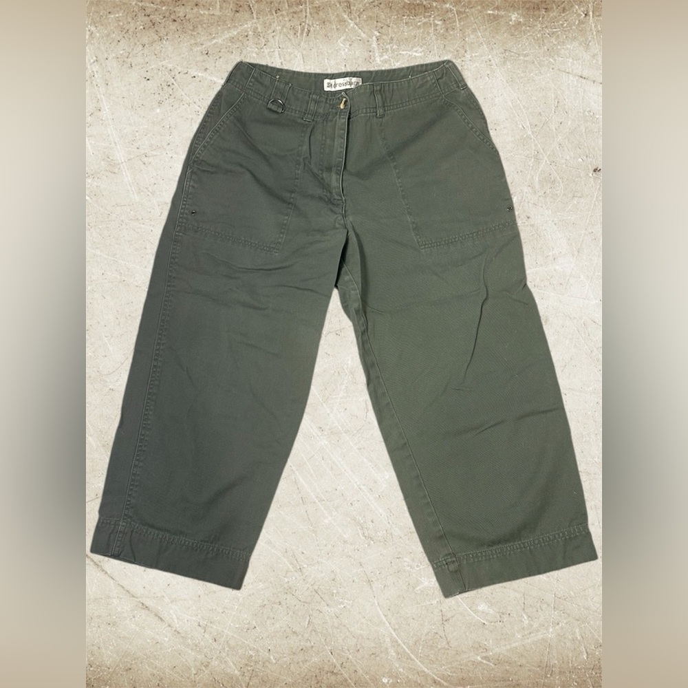 Women’s Dressbarn Capris Sz 6